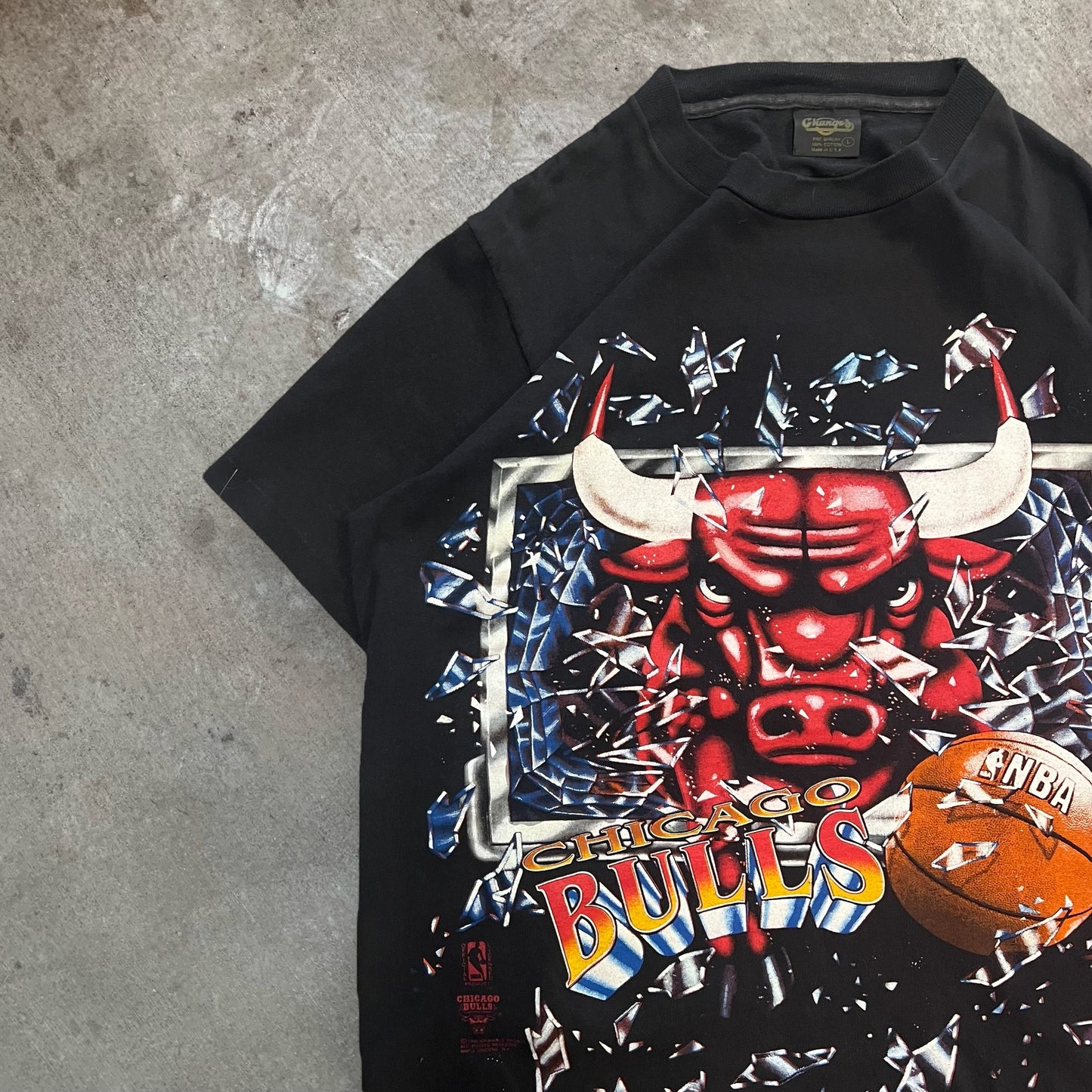 (L) 1992 Chicago Bulls Shattered Backboard Tshirt