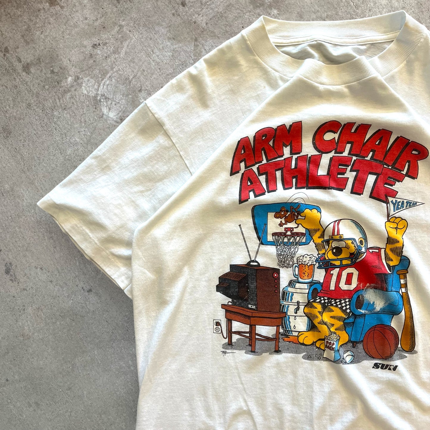 (L) 80s Arm Chair Athlete Comedy Tshirt