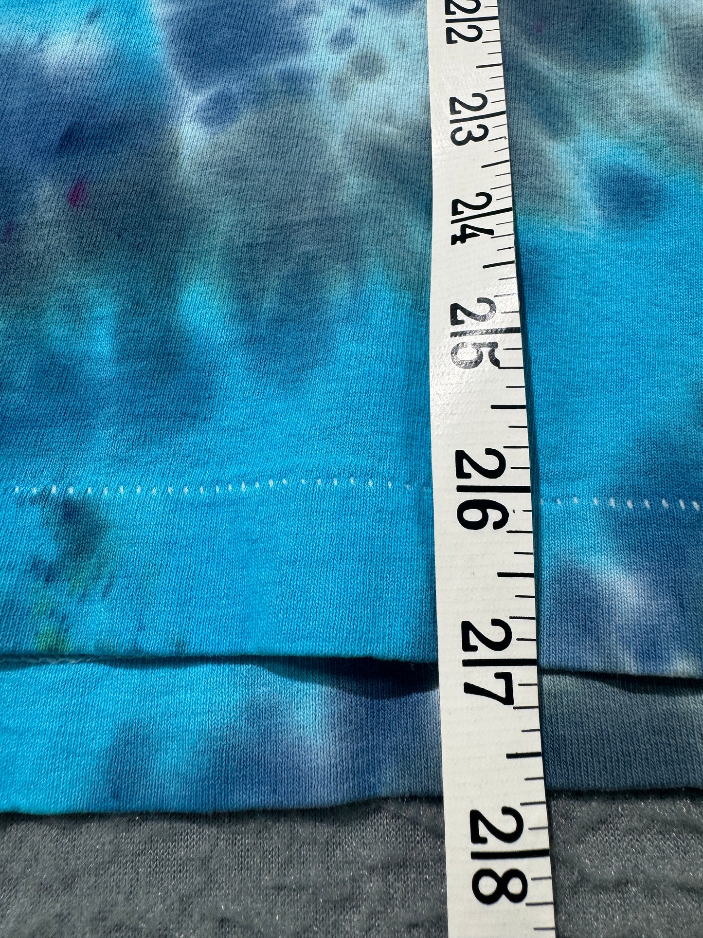 (L) 90s Six Flags Taz Shirt