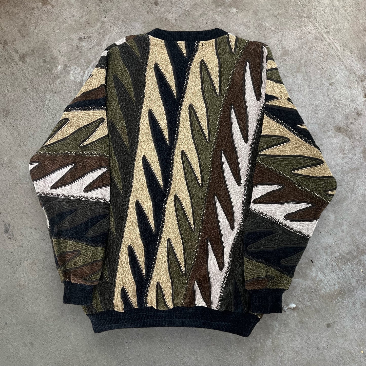 (L) 90s Tundra Knit Sweater