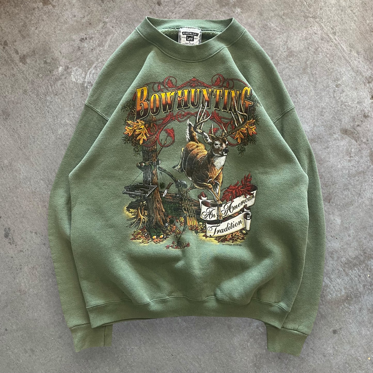 (L) 90s Bowhunting Deer Crewneck