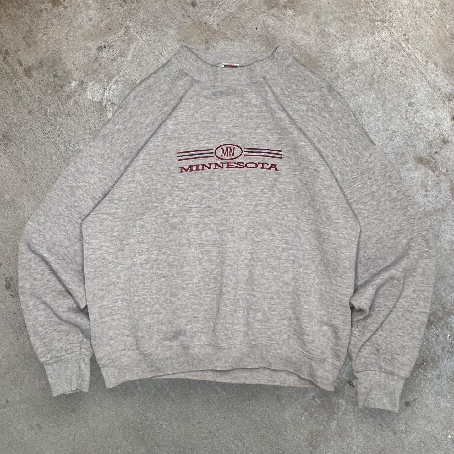 (L) 90s Minnesota Embroidered Crewneck