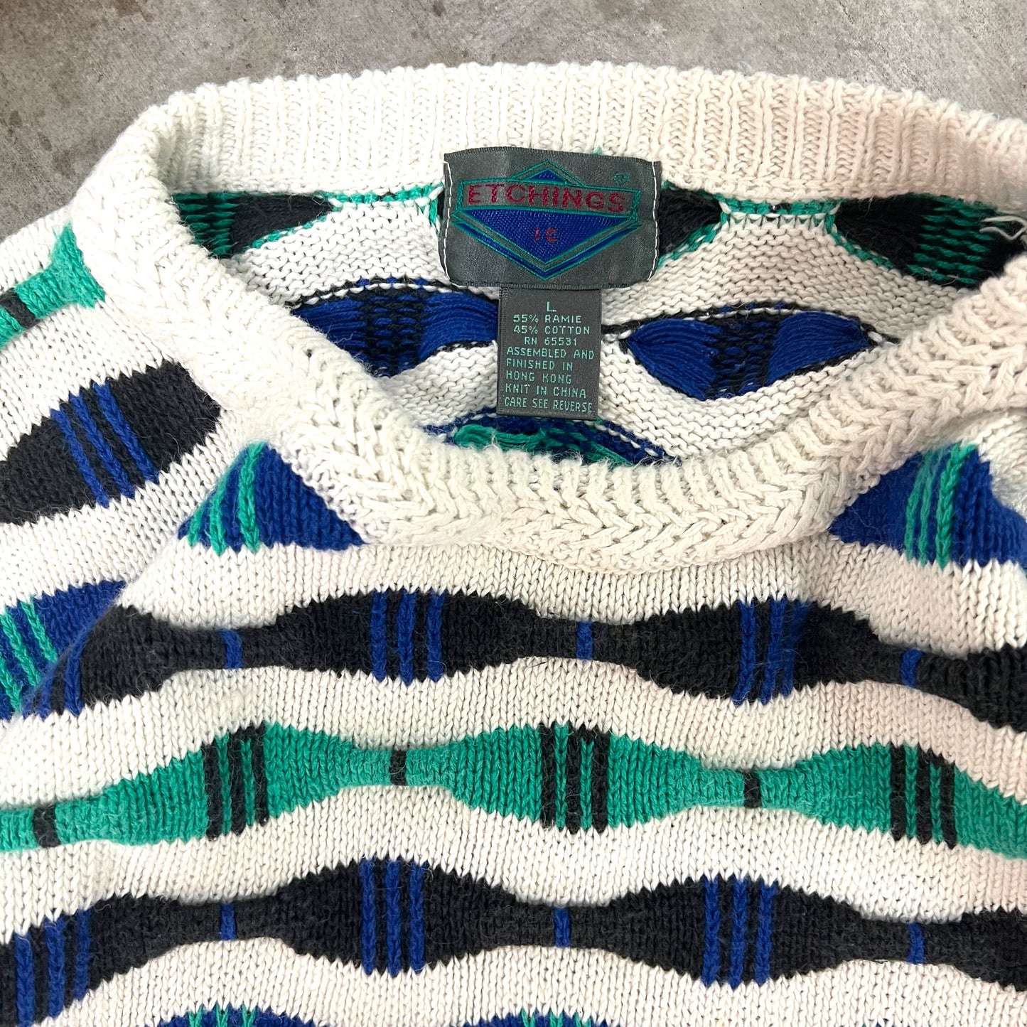 (L) 90s 3D Knit Sweater