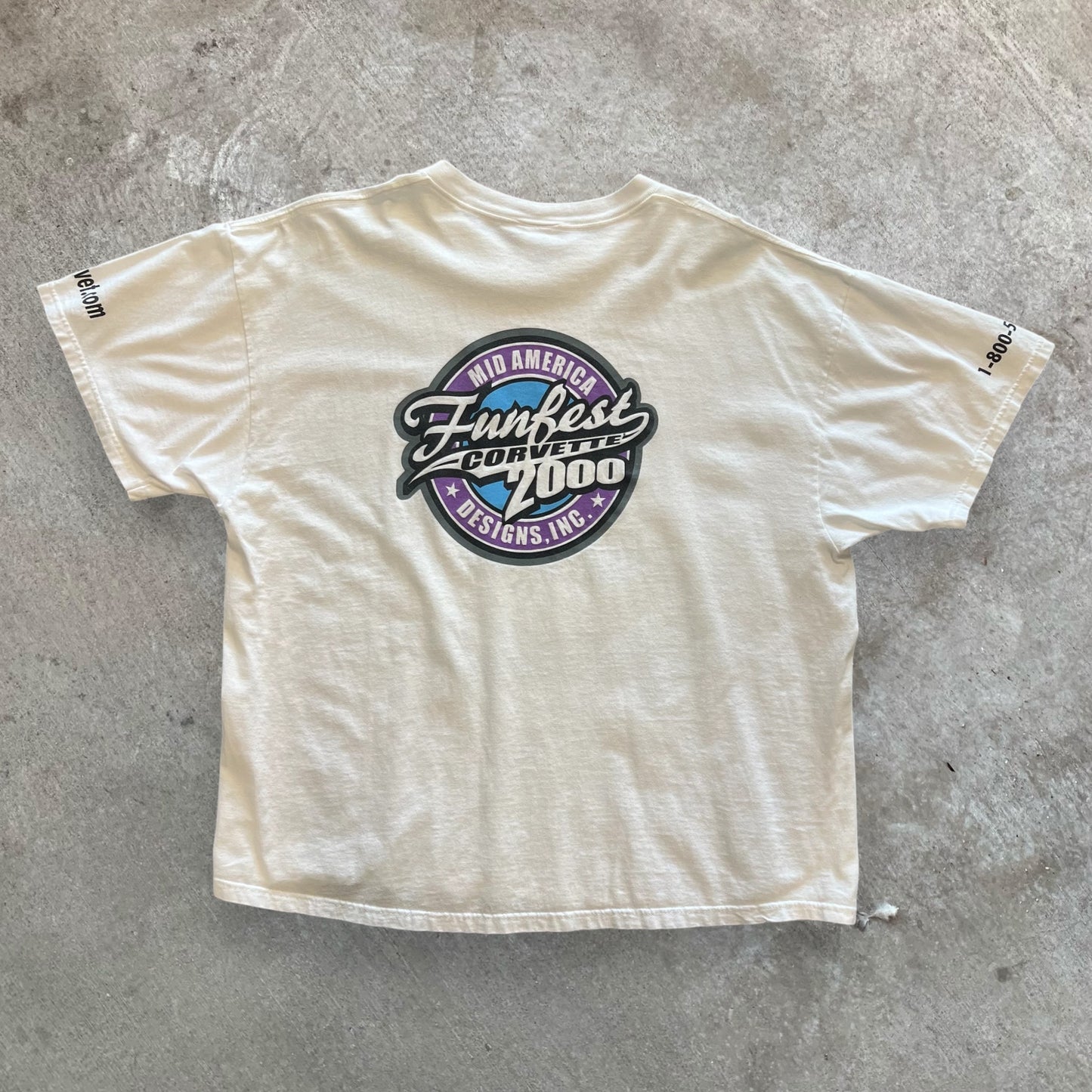 (XXL) 2000 Corvette Funfest Car Tshirt