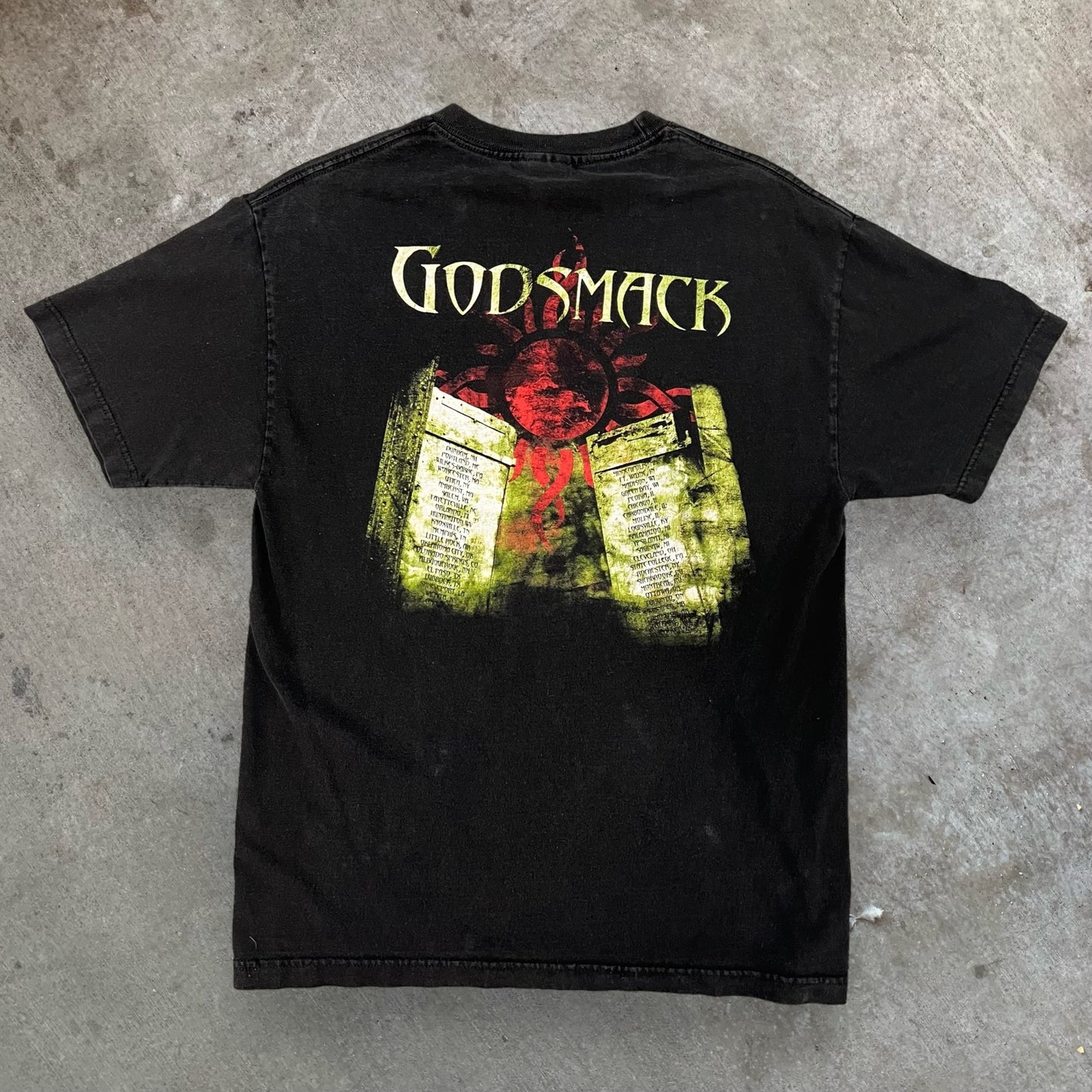 (L) Y2K Godsmack Tshirt