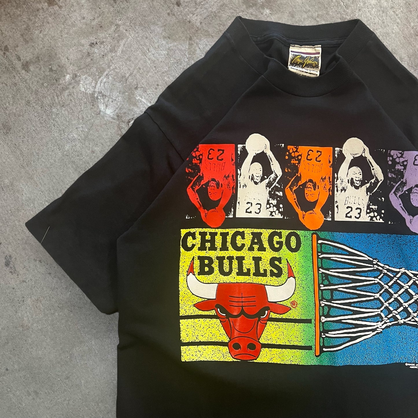 (L) 90s Michael Jordan ‘Magic Johnson T’s’ Tshirt