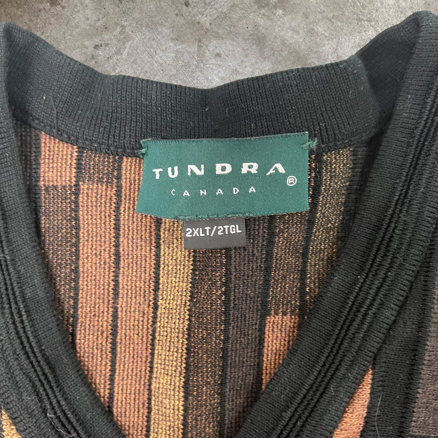 (XXL) 90s Tundra Knit Sweater