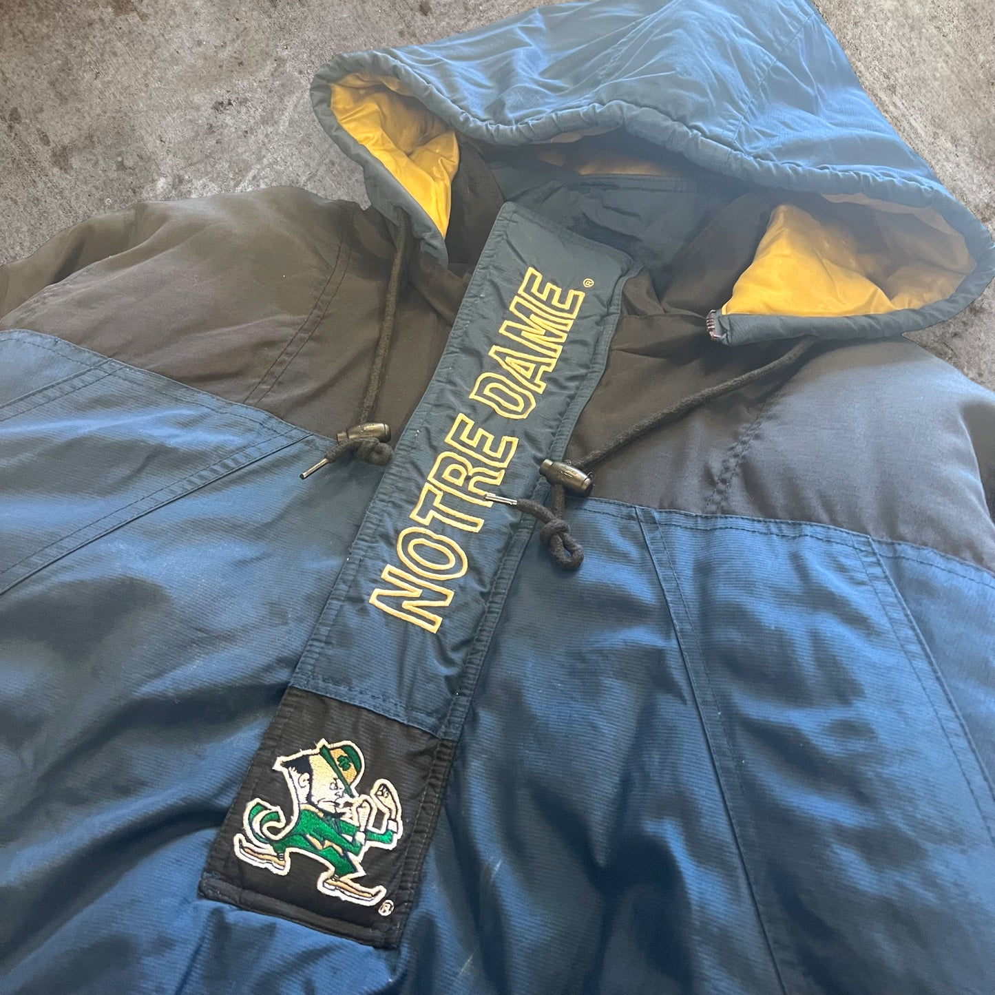 (XL) 2000s Starter Notre Dame Puffer Jacket